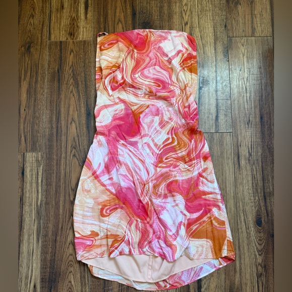 American Eagle Outfitters Dresses & Skirts - American Eagle Outfitters Swirl Mini Dress in Pink and Orange